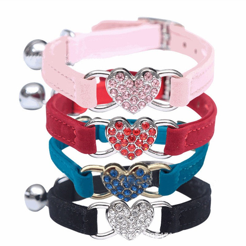 Collier Chat avec Strass et Clochette – Velours Doux