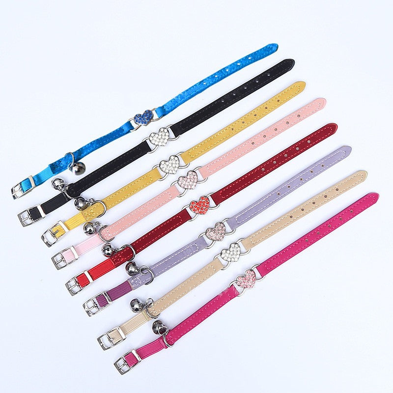 Collier Chat avec Strass et Clochette – Velours Doux